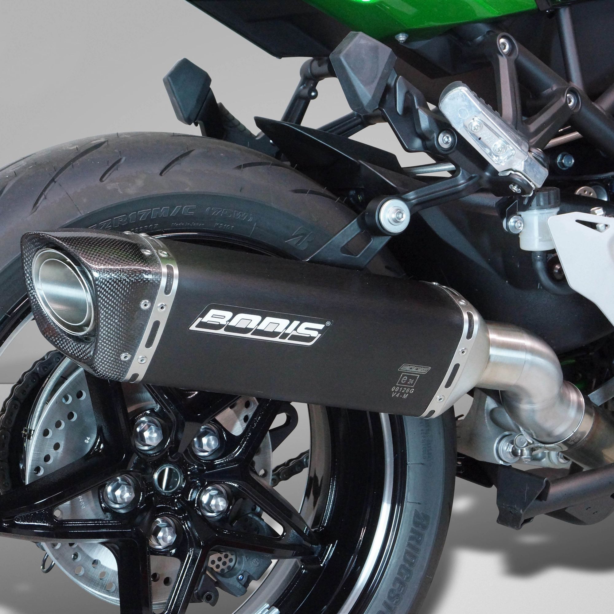 Bodis Auspuff V4-M-CA Slip-On Edelstahl schwarz