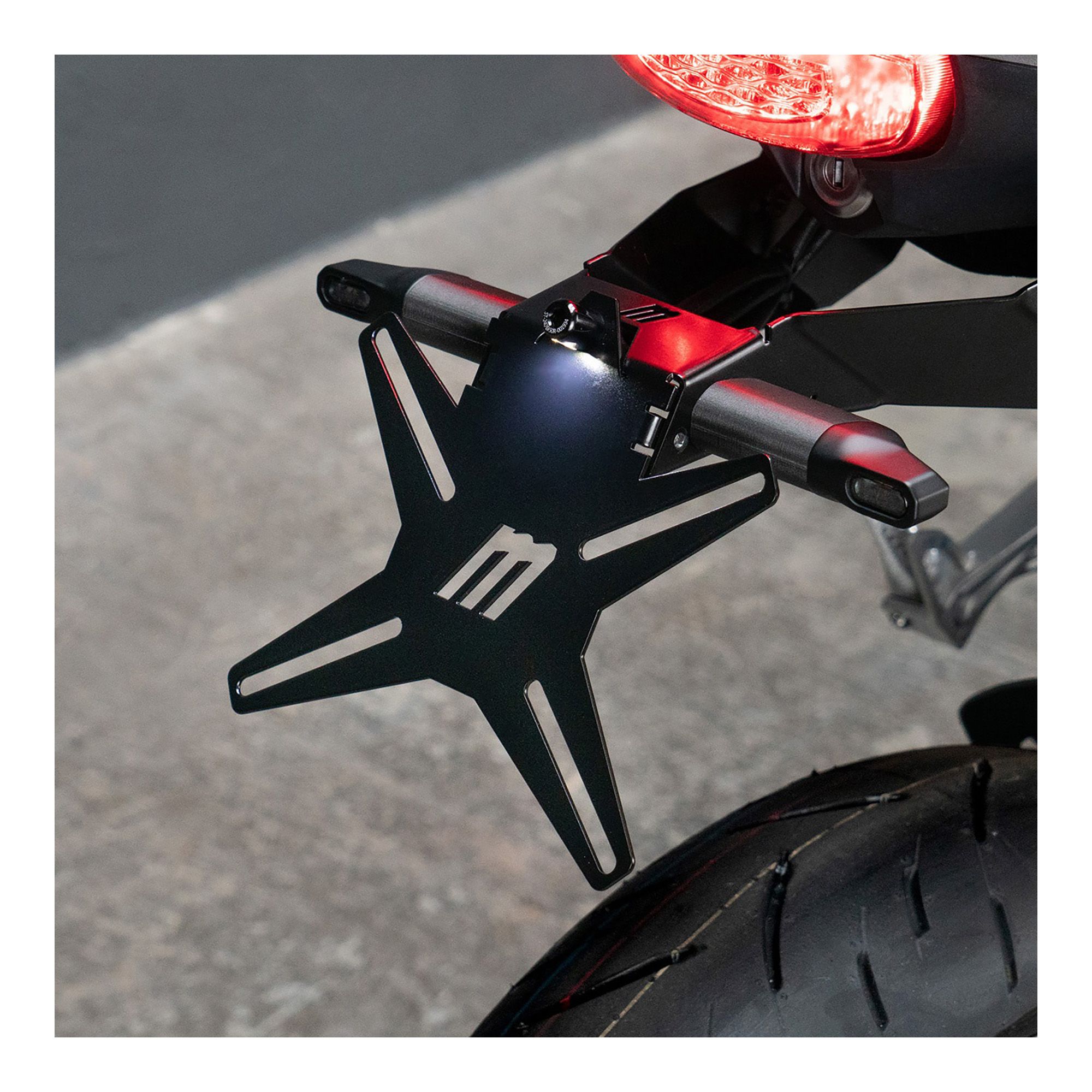 MOTOISM Kennzeichenhalter